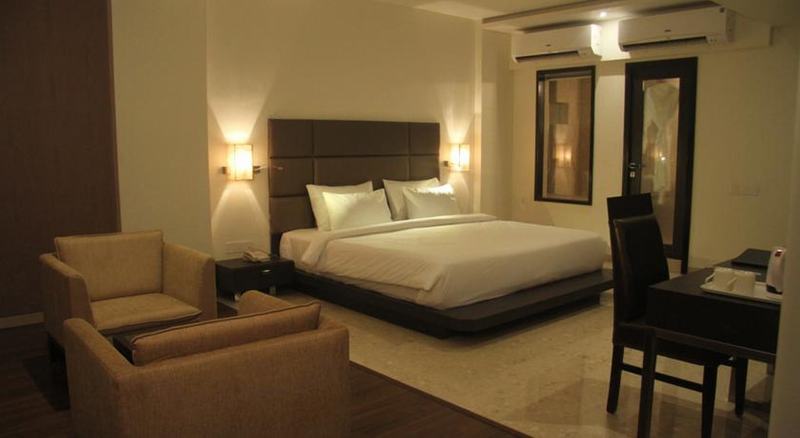 Beacon T2 Mumbai Room