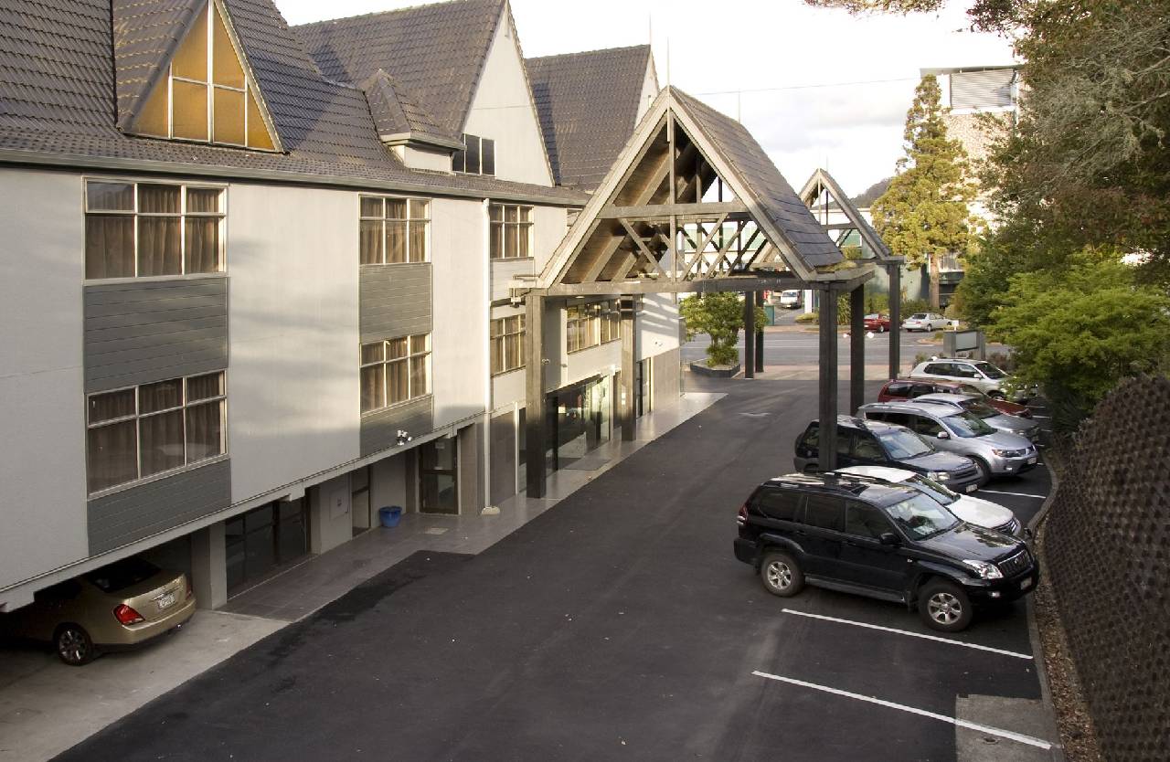 Apollo Hotel Rotorua (آپولو هتل روتوروا) 