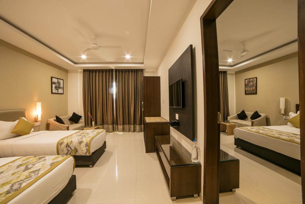 Rudraksh Club & Resort 