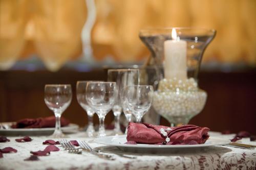 Albergo Ristorante Uliveto (آلبرگو ریستورانت اولیوتو) 