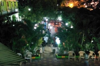 Amoghraj Hotel Madhuvan International Restaurant