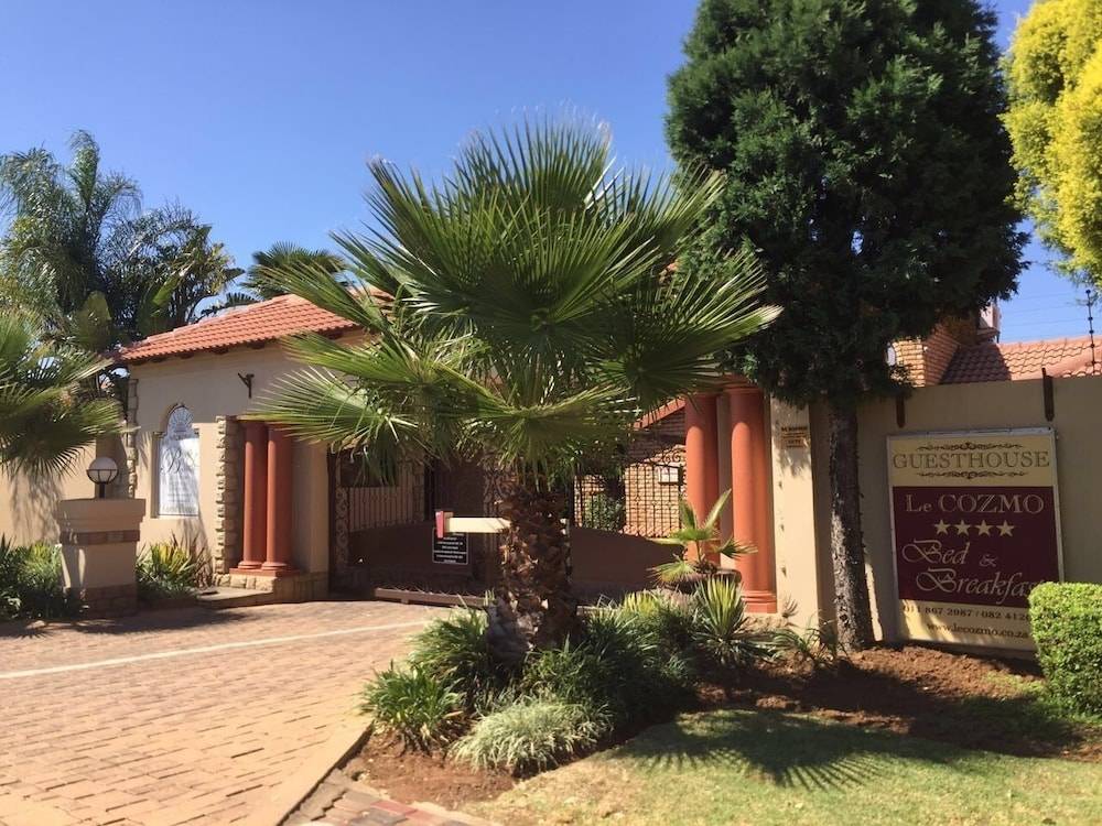 Le Cozmo Guest House