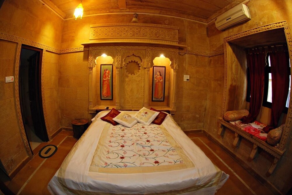 Nirmal Haveli Hotel Living Room