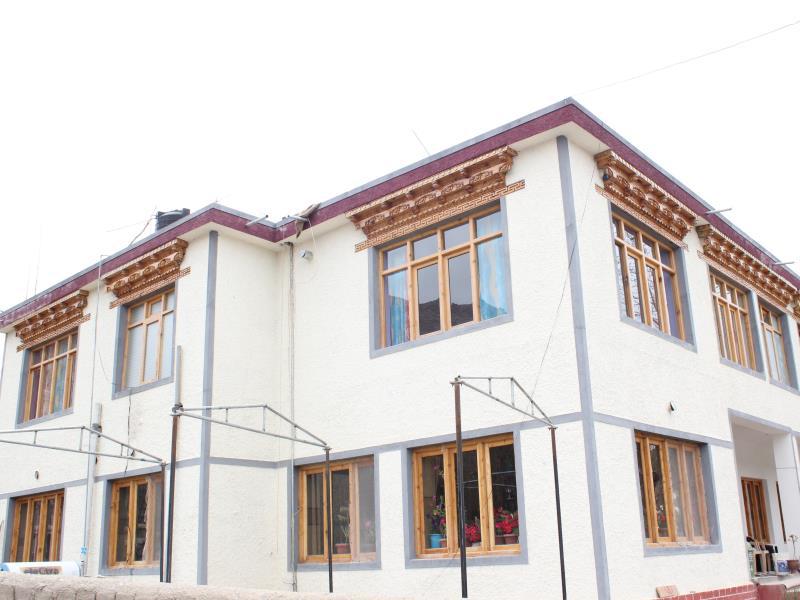 Shorkhan Guest House 