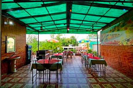 Hotel Rashmi 