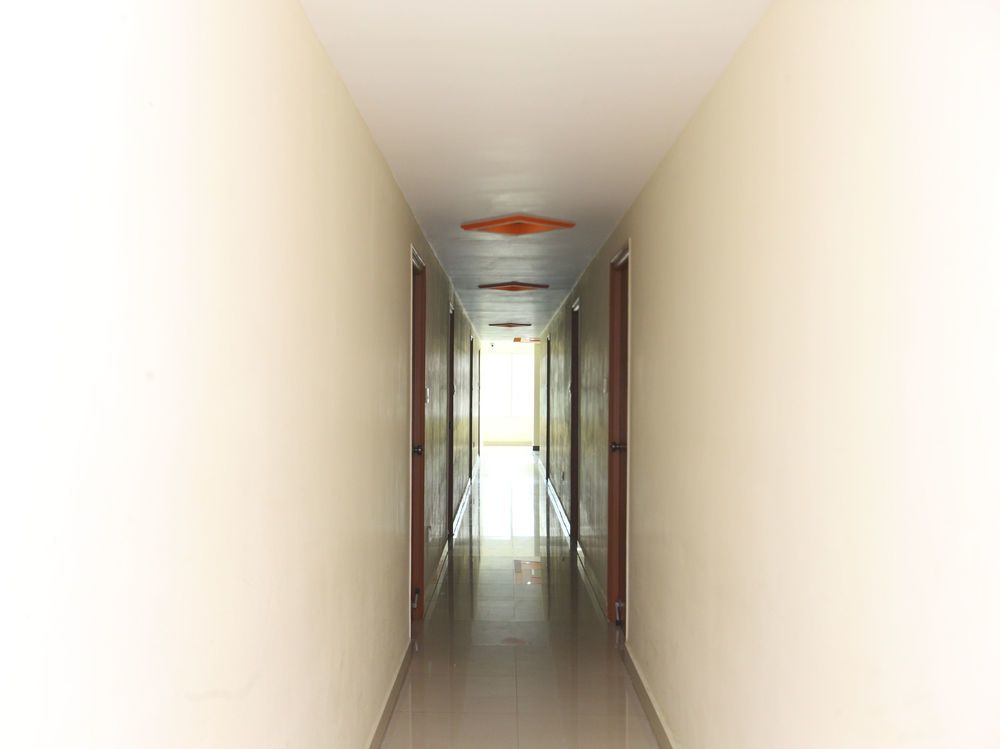 Oyo 9349 Hotel Swaagat Residency Hallway