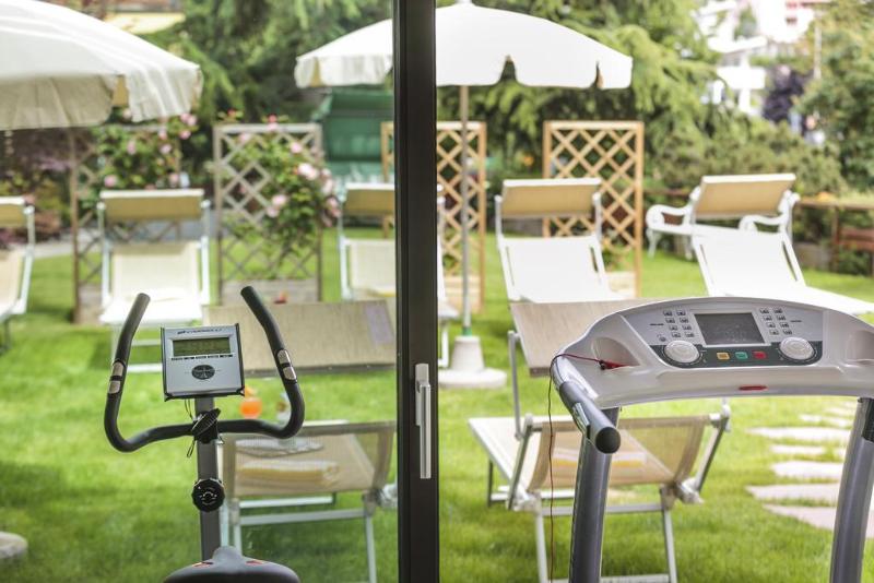 Alpine City Wellness Hotel Dominik Sports and Entertainment