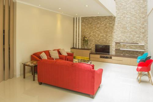 Daily Home Villa Dago 