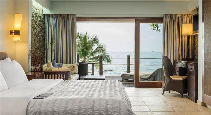 Le Meridien Fisherman's Cove Room