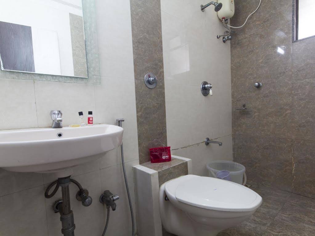 Oyo Apartments Ghansoli Station 