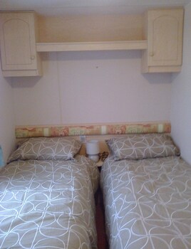 Homely Holidays Guestroom