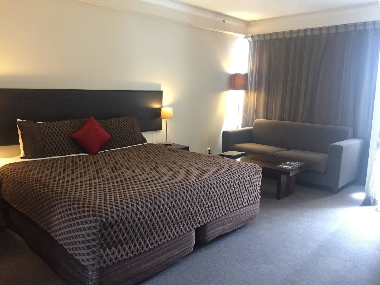 Apollo Hotel Rotorua (آپولو هتل روتوروا) 