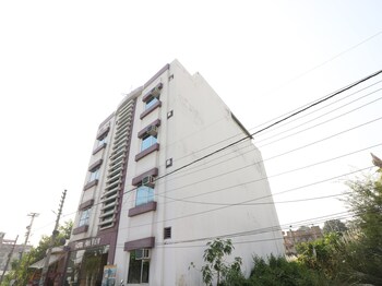 Oyo 9844 Hotel Hill View Hotel Front