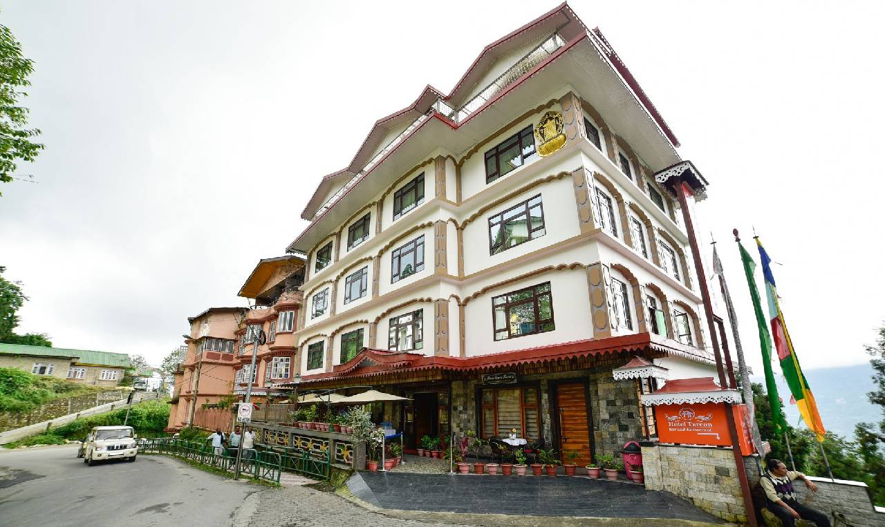 Treebo Hotel Tarcon 