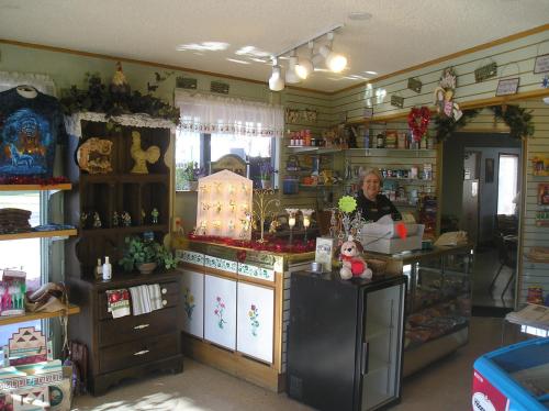 Las Vegas Camping Resort Cabin 6 