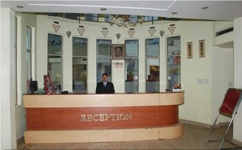 Hotel Sunbeam Reception