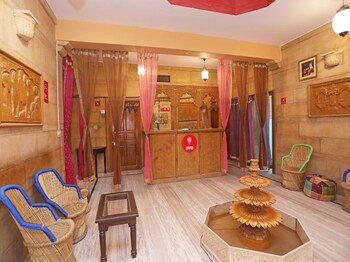 Oyo 1402 Hotel Prithvi Reception