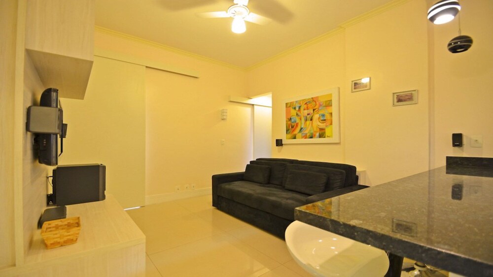 Rio Apartments Rdl111 Living Room