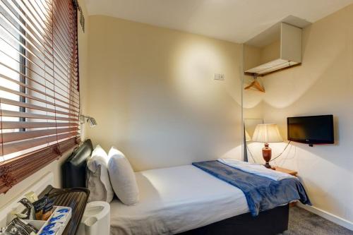 The Commodore Hotel 