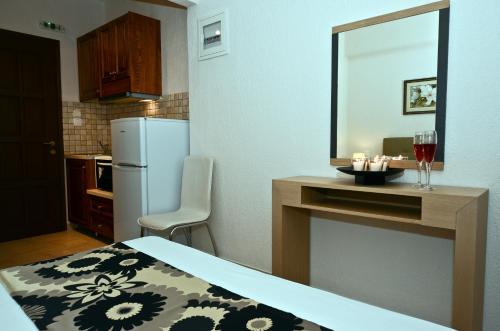 Oasis Deluxe Apartments 