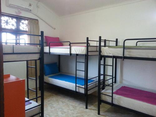 Beachbums Berawa Hostel 
