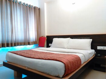 Hotel Sivaranjani Guestroom