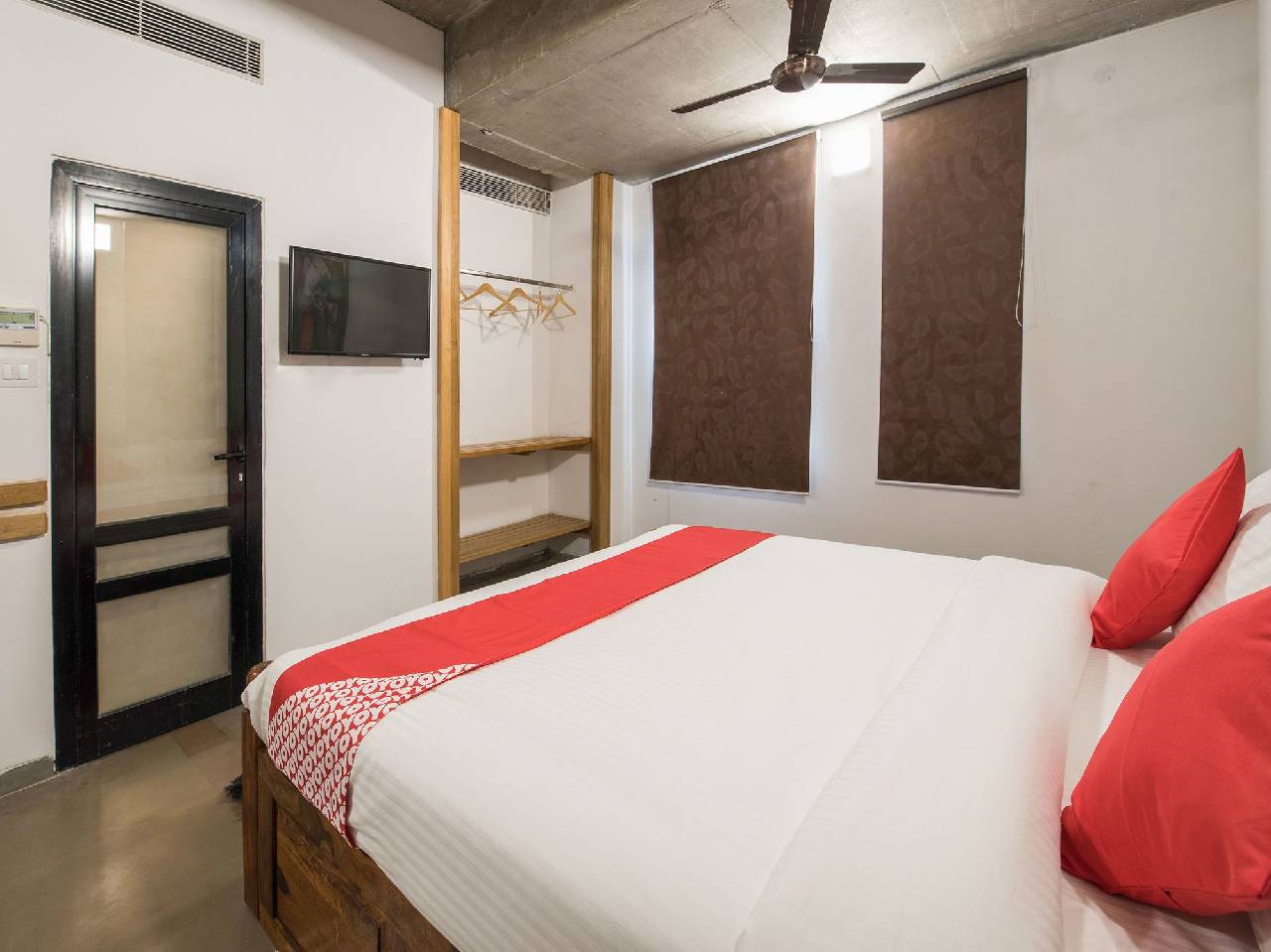 Capital O 15942 Anting Villa Hotel 