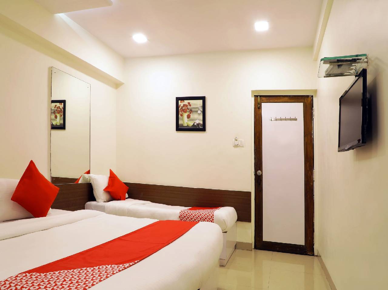 Oyo 12209 Hotel Anupama 