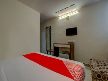 Oyo 3465 Hotel Pearl Guestroom