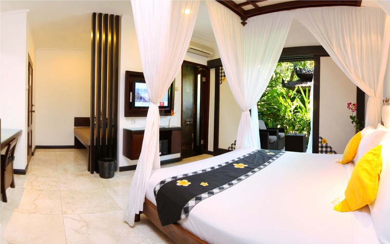 Candi Beach Resort & Spa Room