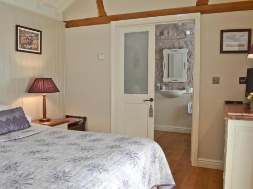 Ashpit Cottage 