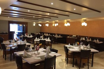 Shanti Clarks Inn Suites Restaurant