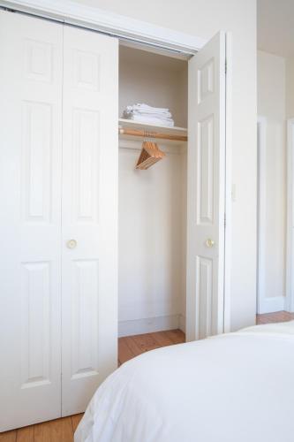 Sophisticated Financial District Suites By Sonder 