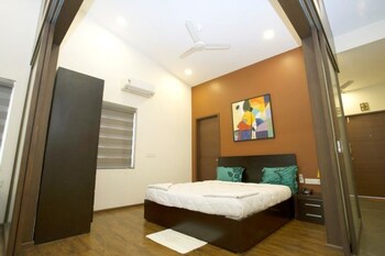 Zondela Inn Luxury Apartments Guestroom
