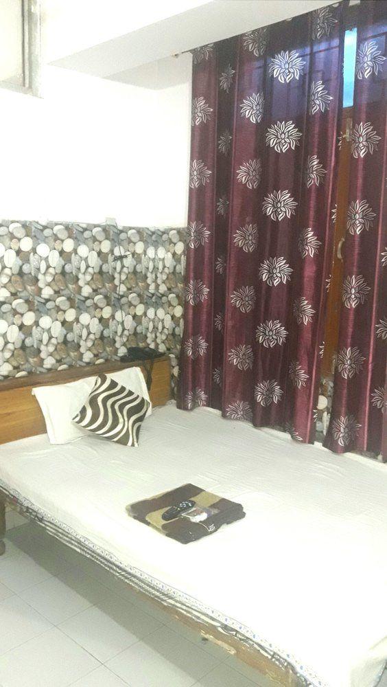Rajdhani Guest House 