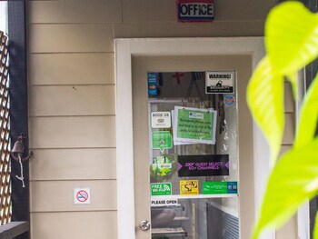 Palm Motel Waihi Lobby