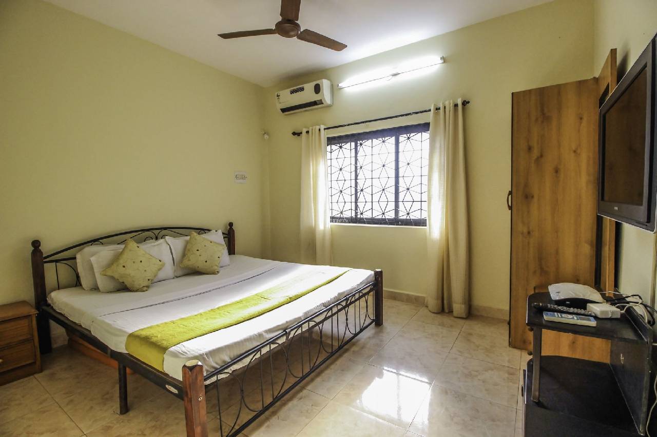 Oyo Home 10203 Bright 2bhk Anjuna Beach 