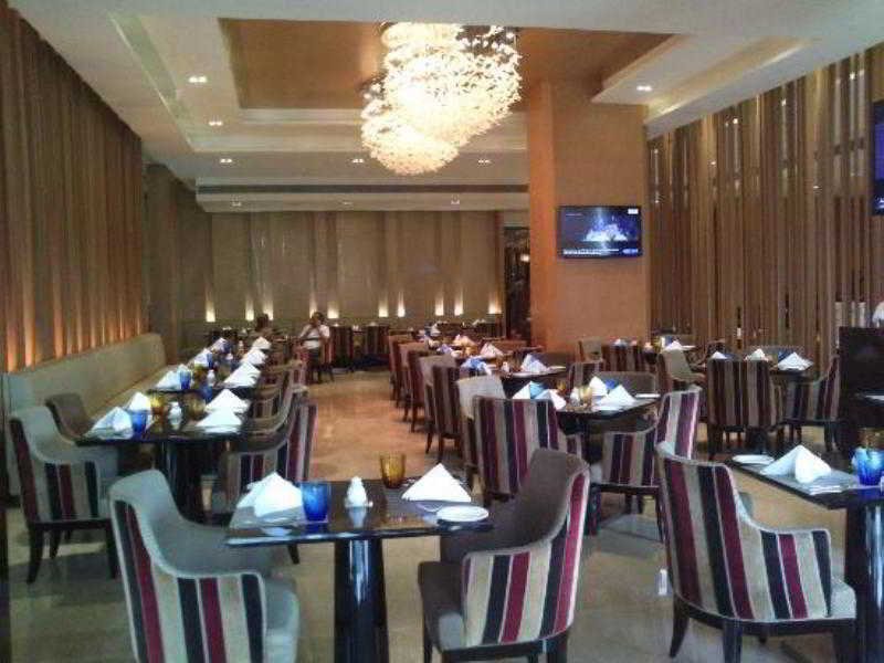 Radisson Blu Hotel Jaipur Airport 