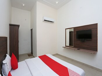 Oyo 9490 Prakash Farm (اویو ۹۴۹۰ پراكاش فارم) Guestroom