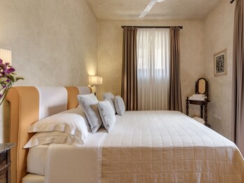 Borgo Iesolana Guestroom