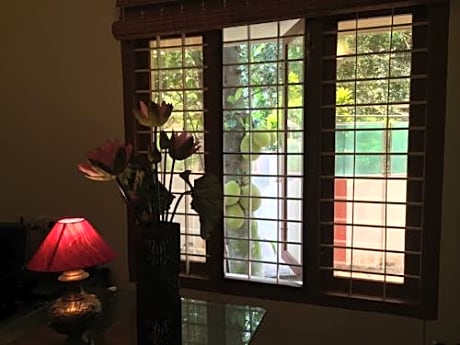 Alamanda Guest House 