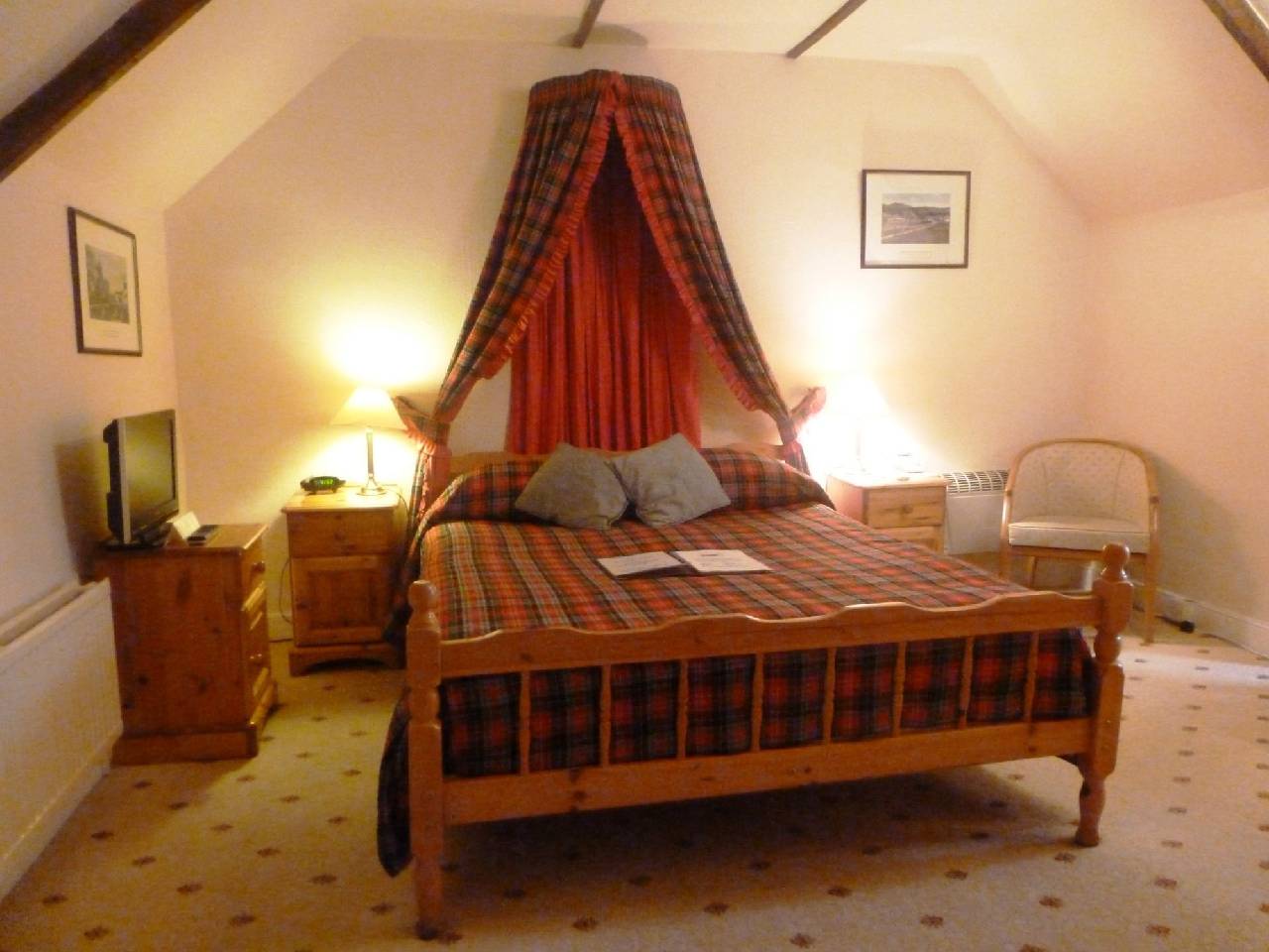 Moulin Hotel (مولین هتل) 