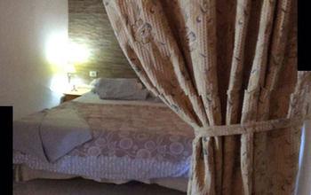 Finca Santa Catalina Guestroom 