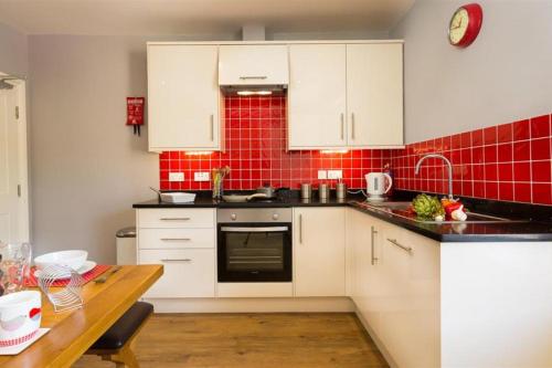 Lake Road Apartment 