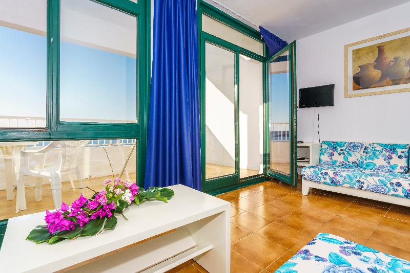 Aparthotel Beach Club Room