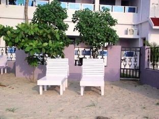 Alleppey Holiday Beach Resort 