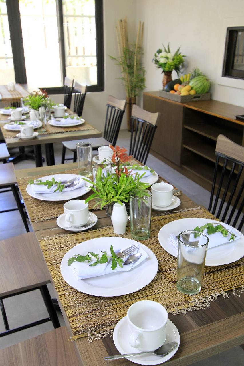 Coron Soleil Express Hotel (كورون سولیل اکسپرس هتل) 