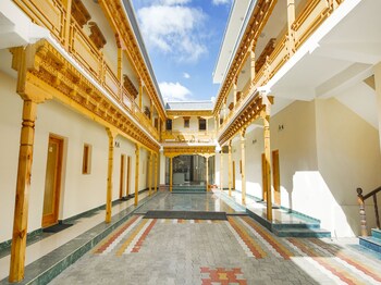 Oyo 11388 Hotel Dimbir Regency Featured Image