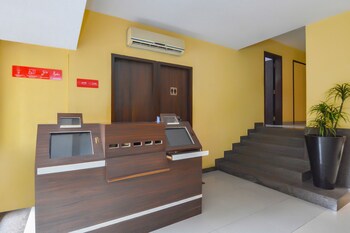 Oyo 18803 Smart Inn Reception