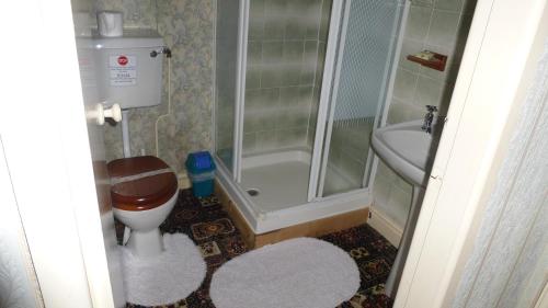 Whitehall Guest House 